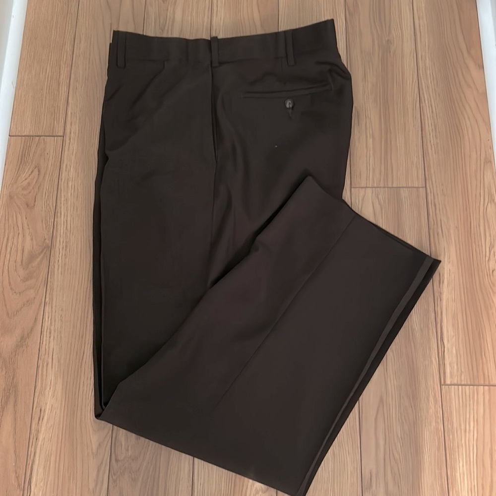 Croft&Barrow men’s trousers. Colour is brown size 38 waist/32 inseam.